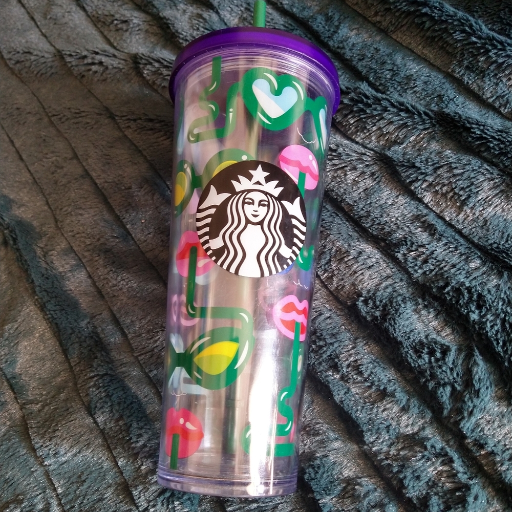 Straw Starbucks cup